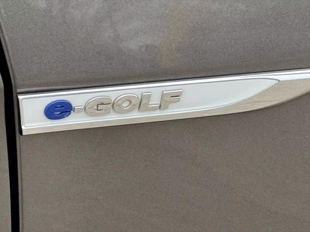 2016 Volkswagen e-Golf SE