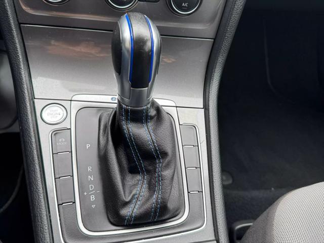 2016 Volkswagen e-Golf SE