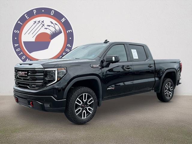 2023 GMC Sierra 1500 4WD Crew Cab Short Box AT4