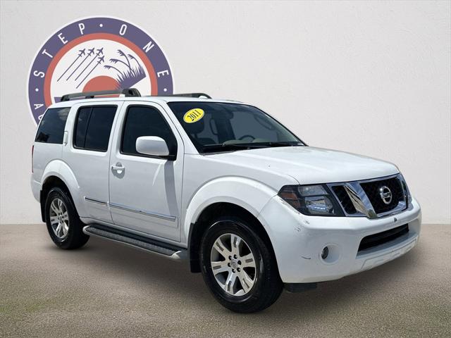 2011 Nissan Pathfinder Silver