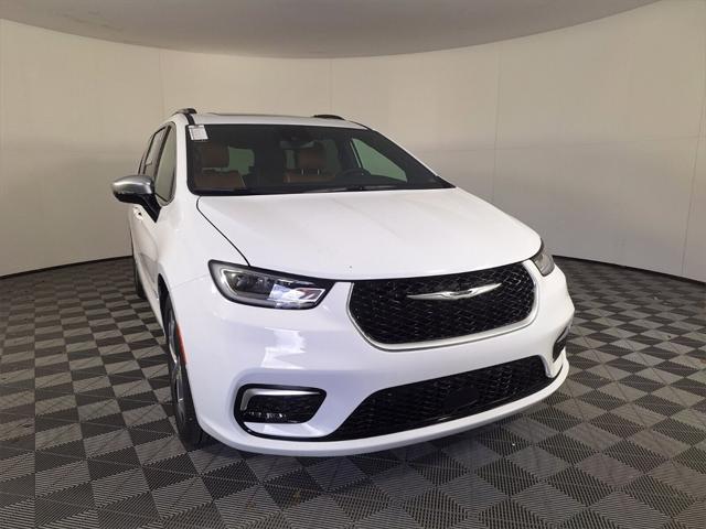 2025 Chrysler Pacifica PACIFICA PINNACLE