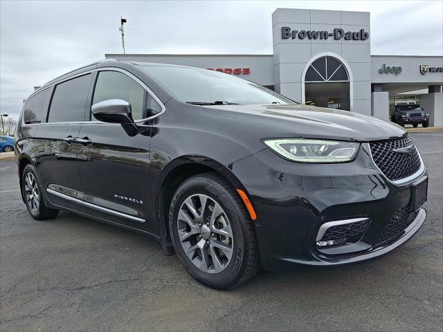 2022 Chrysler Pacifica Hybrid Pinnacle
