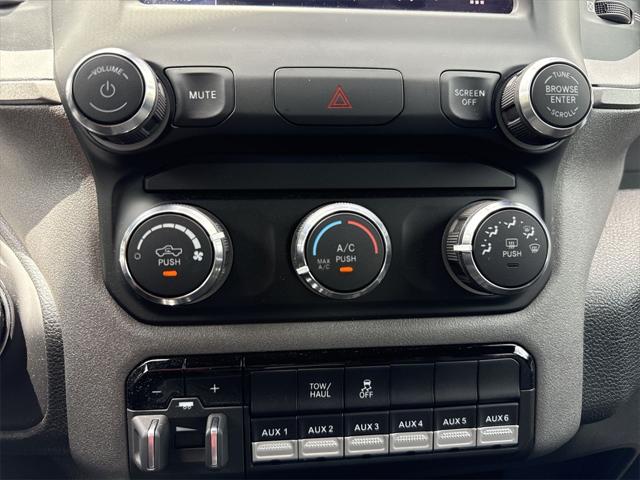 2024 RAM 2500 Tradesman Crew Cab 4x4 64 Box