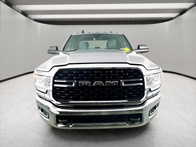 2022 RAM 3500 Big Horn Crew Cab 4x4 64 Box