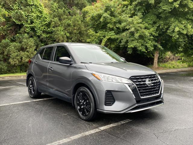2022 Nissan Kicks S Xtronic CVT