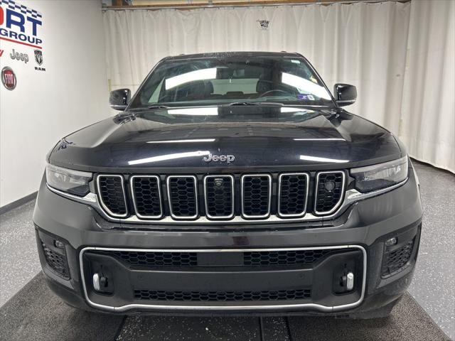 2022 Jeep Grand Cherokee Overland 4x4 2022 Jeep Grand Cherokee Overland 4x4