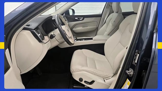 2023 Volvo XC60 B5 Plus Bright Theme