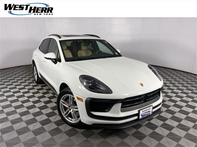 2024 Porsche Macan Base