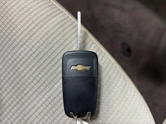 Used 2013 Chevrolet Malibu For Sale in Wilmington, OH