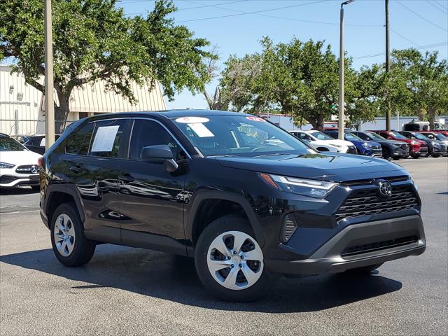 2023 Toyota RAV4 LE