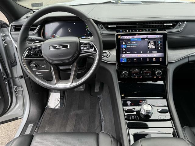 2022 Jeep Grand Cherokee 4xe Overland 4x4