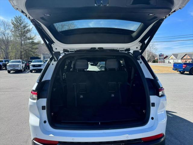 2023 Jeep Grand Cherokee L Altitude 4x4