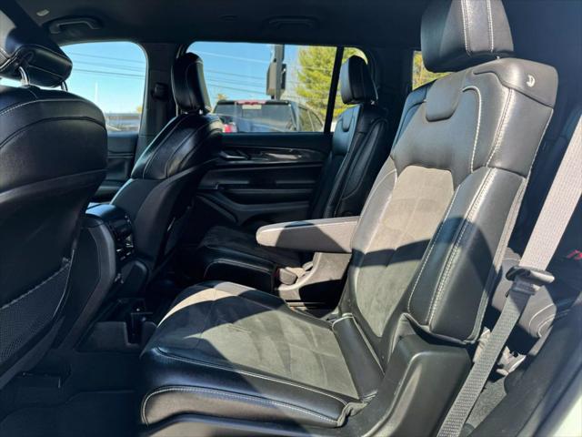 2023 Jeep Grand Cherokee L Altitude 4x4
