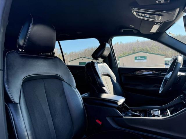 2023 Jeep Grand Cherokee L Altitude 4x4
