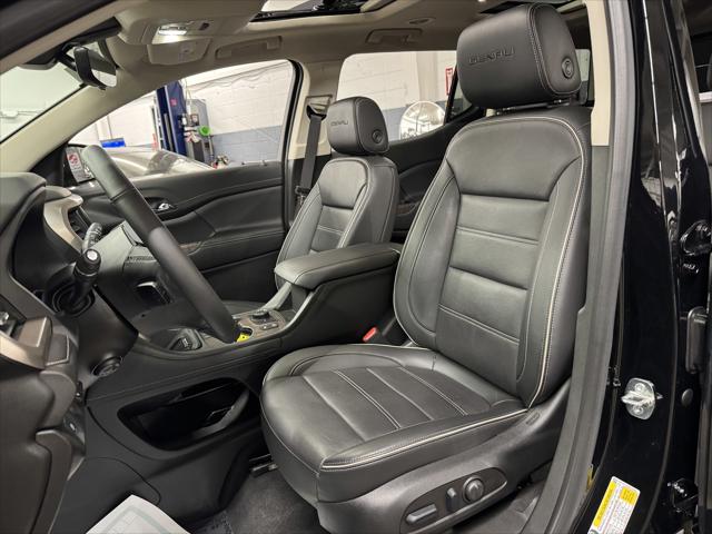 2023 GMC Acadia AWD Denali