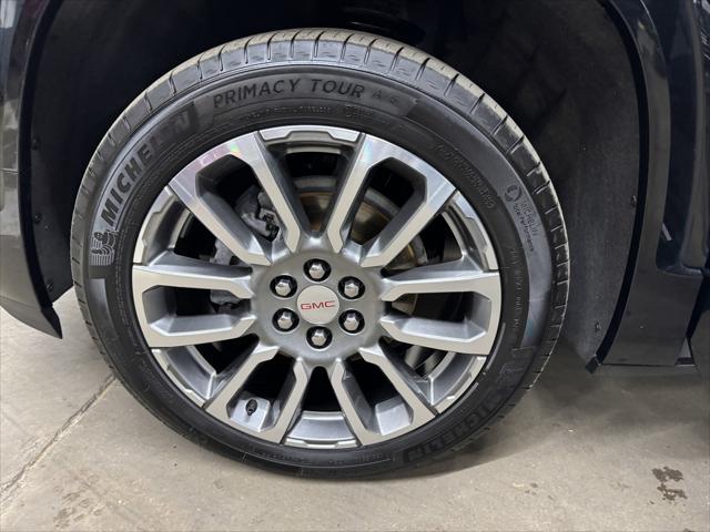 2023 GMC Acadia AWD Denali