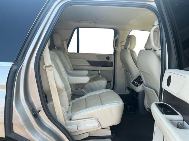 Used 2020 Lincoln Navigator Standard For Sale in Muscle Shoals, AL