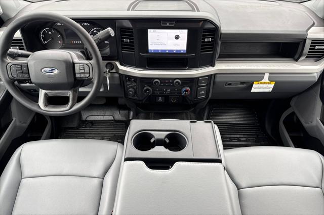 2025 Ford F-550 XL