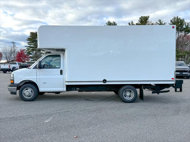 2025 Chevrolet Express Cutaway Work Van