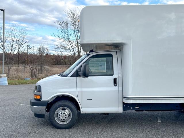 2025 Chevrolet Express Cutaway Work Van