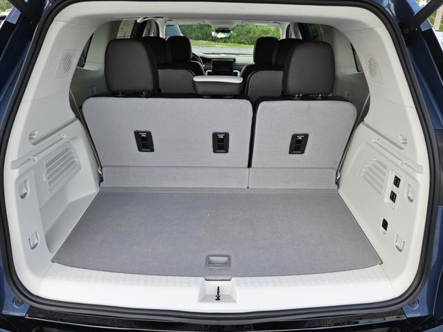 2025 GMC Acadia FWD Denali