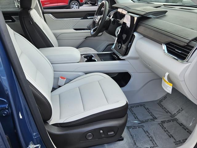 2025 GMC Acadia FWD Denali