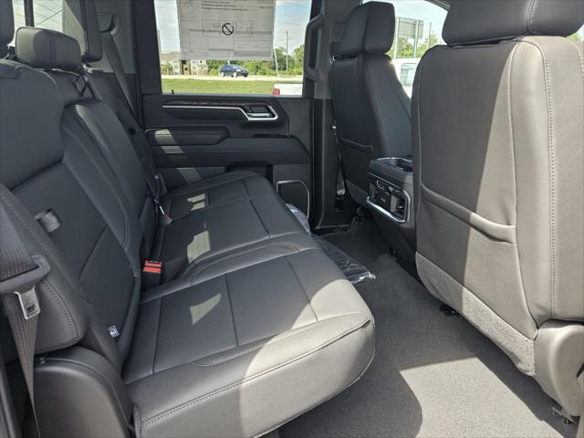 2025 GMC Sierra 3500HD 4WD Crew Cab Standard Bed SLT