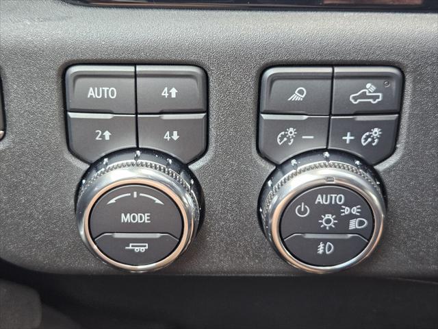 2025 GMC Sierra 3500HD 4WD Crew Cab Standard Bed SLT