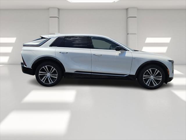 2025 Cadillac iQ Luxury w/1SC