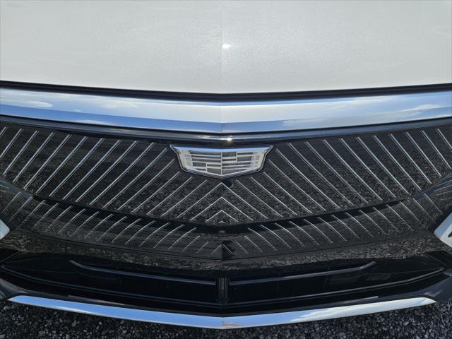 2025 Cadillac iQ Luxury w/1SC