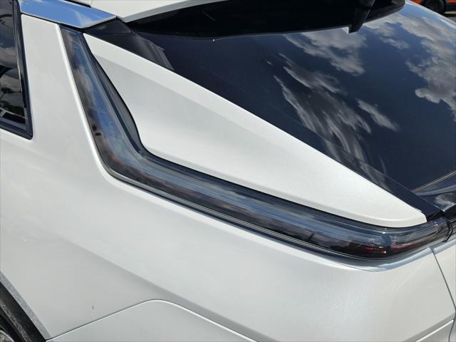2025 Cadillac iQ Luxury w/1SC