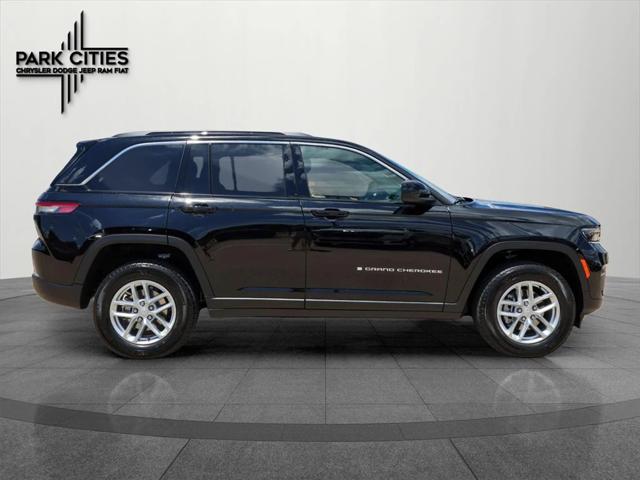 2025 Jeep Grand Cherokee GRAND CHEROKEE LAREDO X 4X2