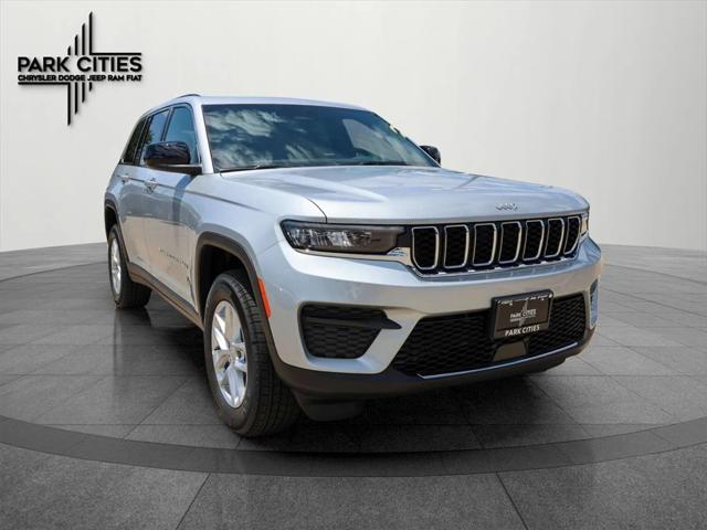 2025 Jeep Grand Cherokee GRAND CHEROKEE LAREDO X 4X2
