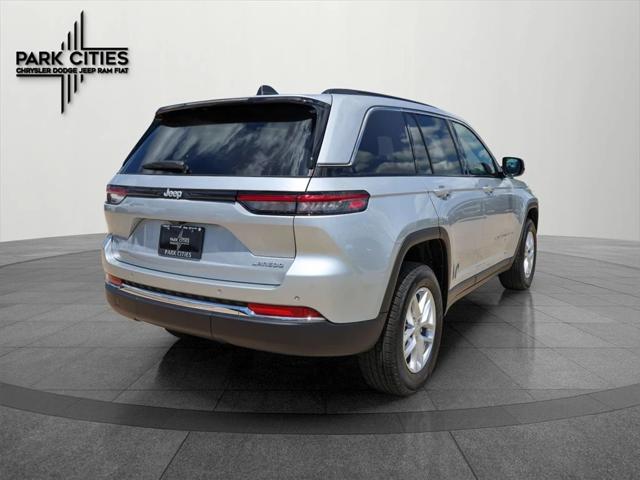 2025 Jeep Grand Cherokee GRAND CHEROKEE LAREDO X 4X2
