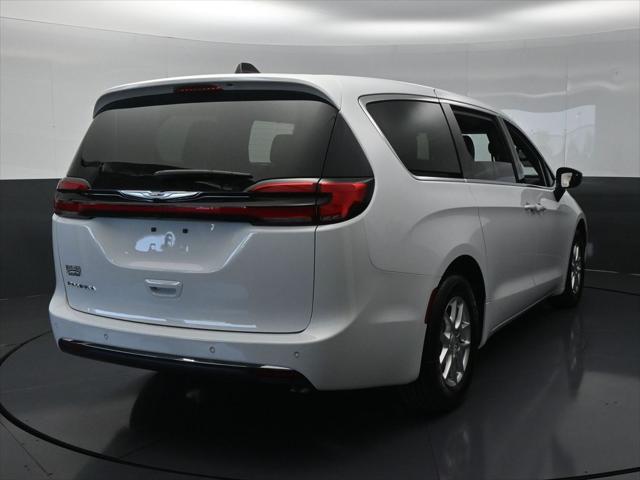 2025 Chrysler Pacifica PACIFICA SELECT