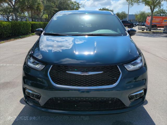 2025 Chrysler Pacifica PACIFICA SELECT