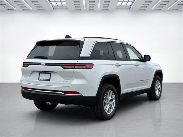 2025 Jeep Grand Cherokee GRAND CHEROKEE LAREDO X 4X2