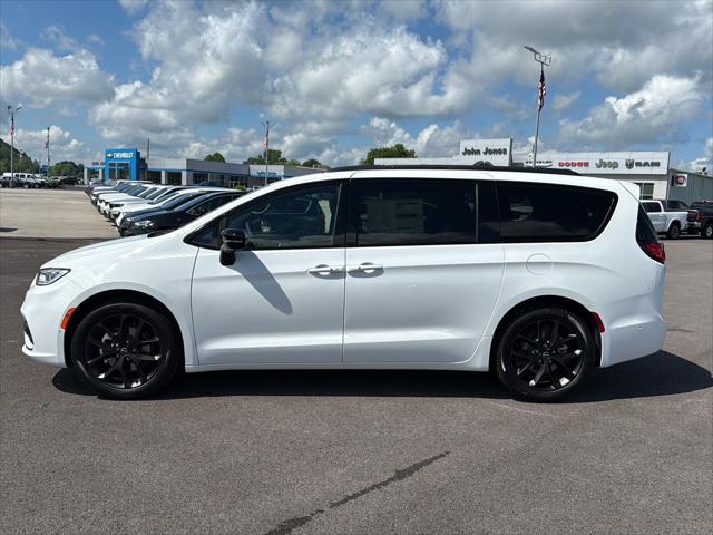 2025 Chrysler Pacifica PACIFICA LIMITED