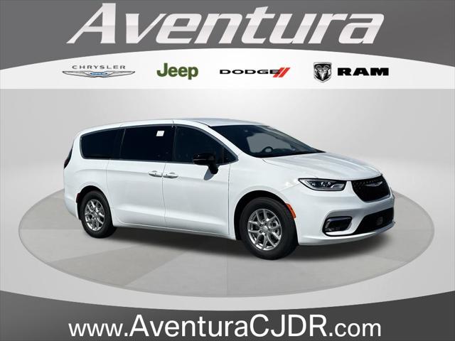2025 Chrysler Pacifica PACIFICA SELECT