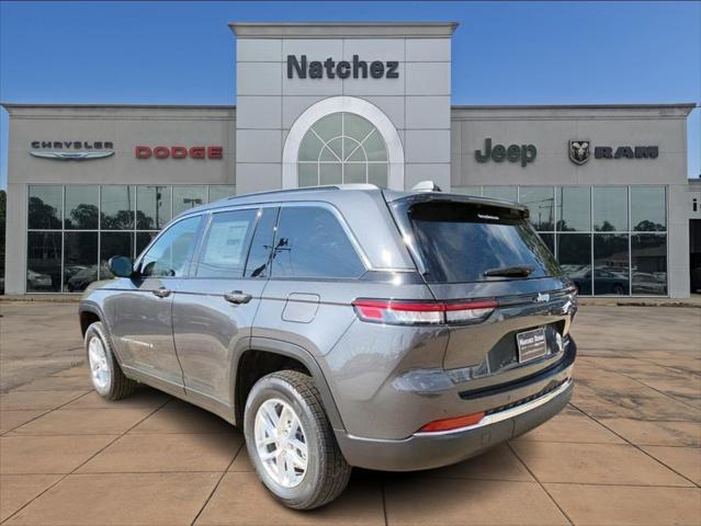 2025 Jeep Grand Cherokee GRAND CHEROKEE LAREDO X 4X2
