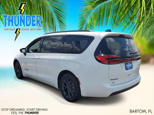 2025 Chrysler Pacifica PACIFICA SELECT