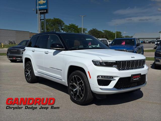 2025 Jeep Grand Cherokee GRAND CHEROKEE SUMMIT RESERVE 4X4