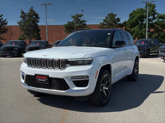 2025 Jeep Grand Cherokee GRAND CHEROKEE SUMMIT RESERVE 4X4