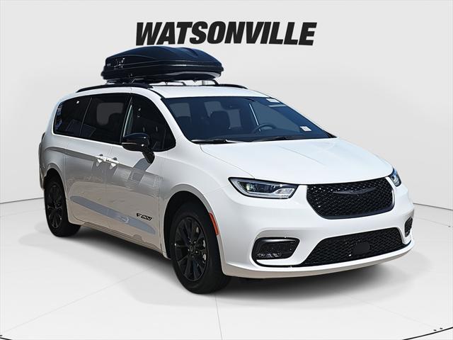 2025 Chrysler Pacifica PACIFICA SELECT