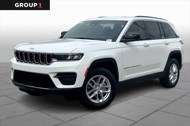 2025 Jeep Grand Cherokee GRAND CHEROKEE LAREDO X 4X4