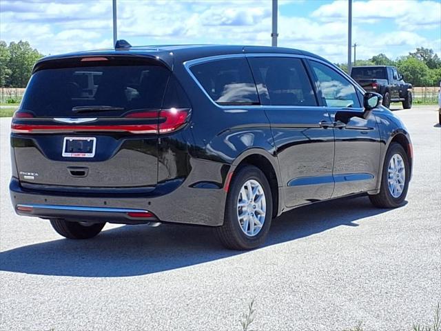 2025 Chrysler Pacifica PACIFICA SELECT