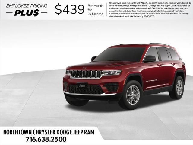 2025 Jeep Grand Cherokee GRAND CHEROKEE LAREDO X 4X4