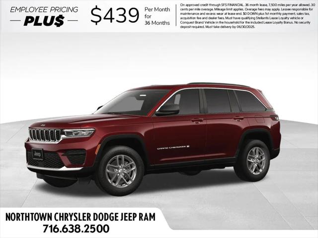 2025 Jeep Grand Cherokee GRAND CHEROKEE LAREDO X 4X4
