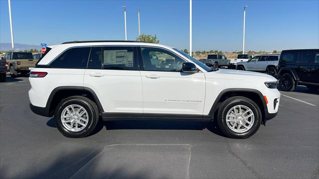 2025 Jeep Grand Cherokee GRAND CHEROKEE LAREDO X 4X2