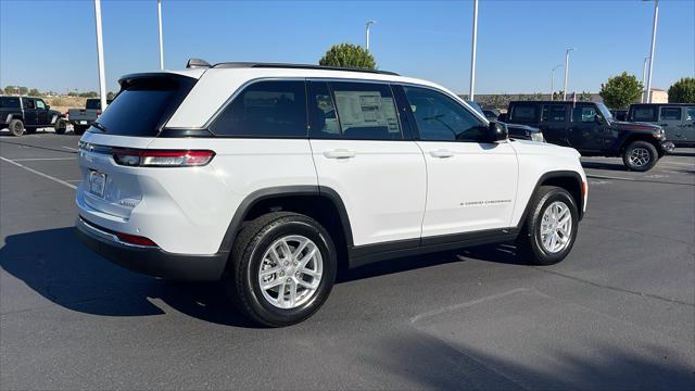 2025 Jeep Grand Cherokee GRAND CHEROKEE LAREDO X 4X2